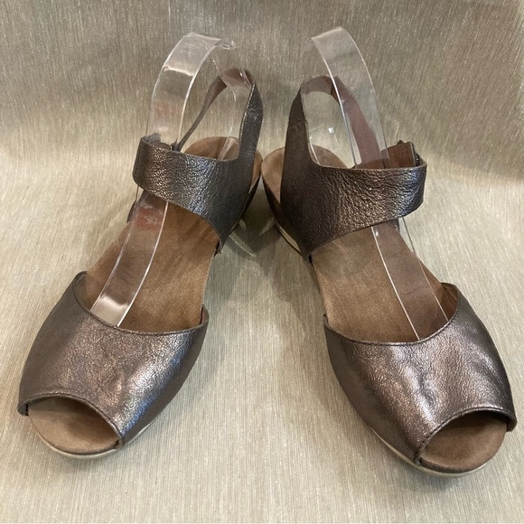 DANSKO Sz 40 Marcy Pewter Comfort Insole Velcro Closure Sling Back Sandals - Picture 2 of 10